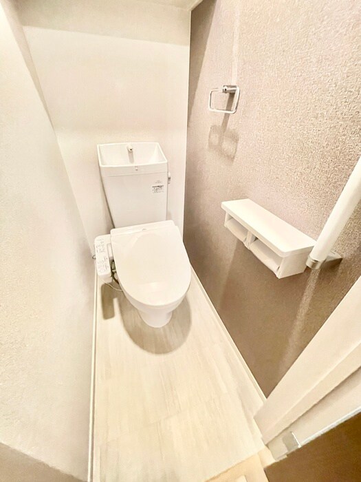 物件内観写真9　(トイレ)