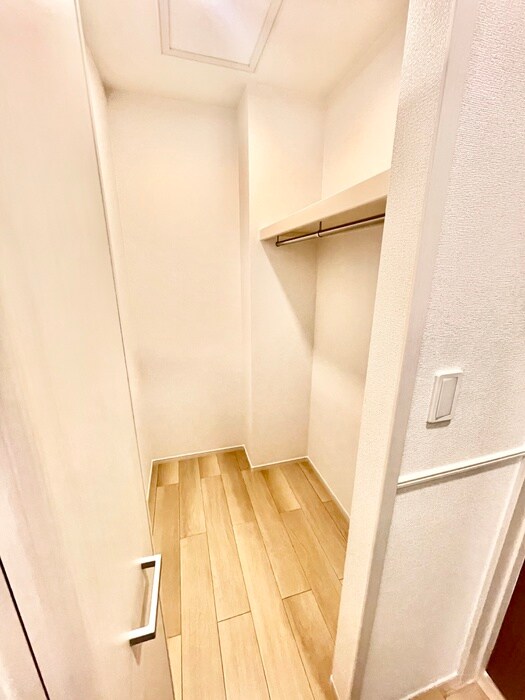 物件内観写真21　(収納)