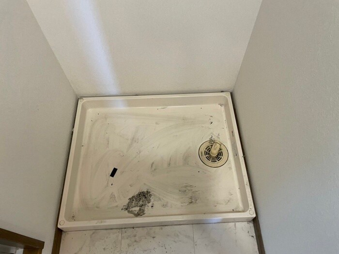 物件内観写真15　(洗濯機置場)