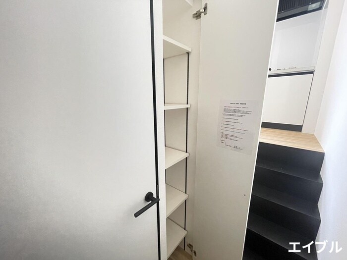 物件内観写真16　(収納)