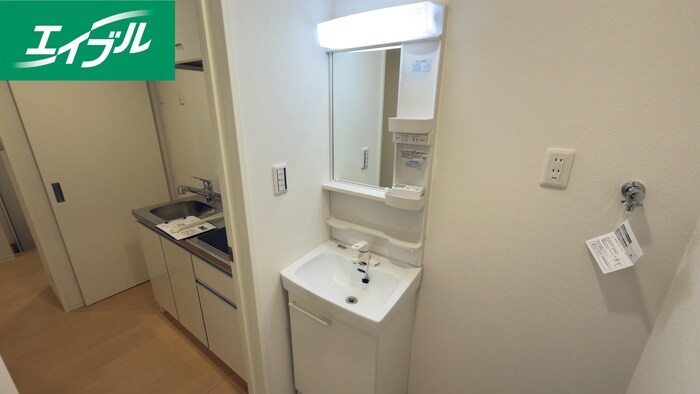 物件内観写真12　(洗面)