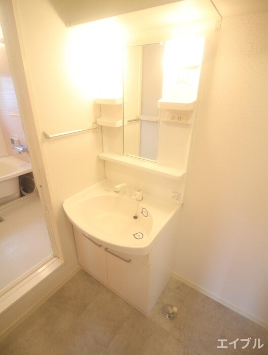 物件内観写真8　(洗面)