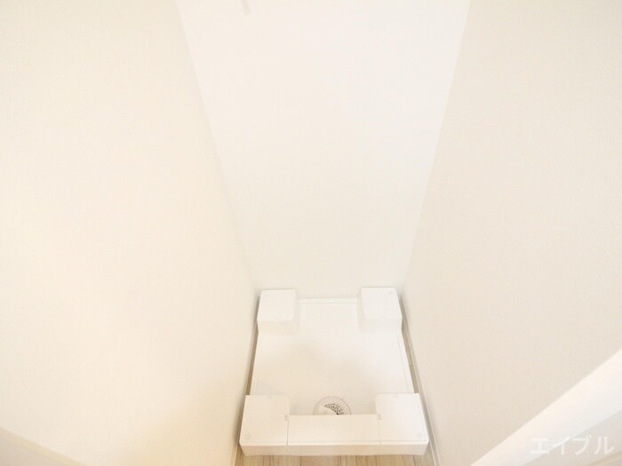 物件内観写真13　(洗濯機置場)