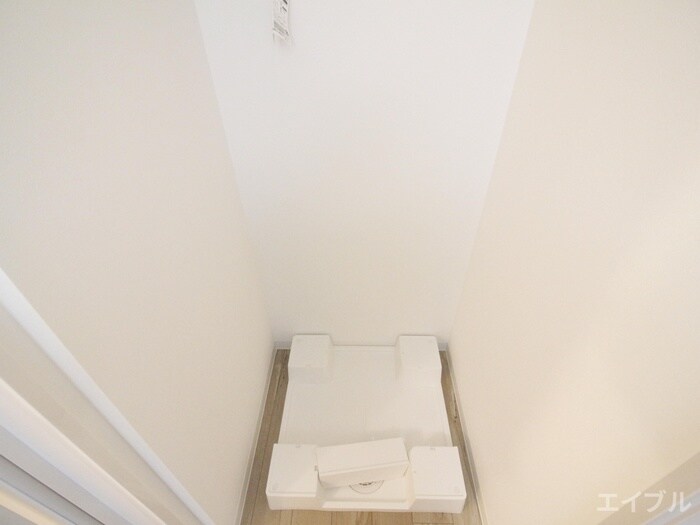 物件内観写真13　(洗濯機置場)