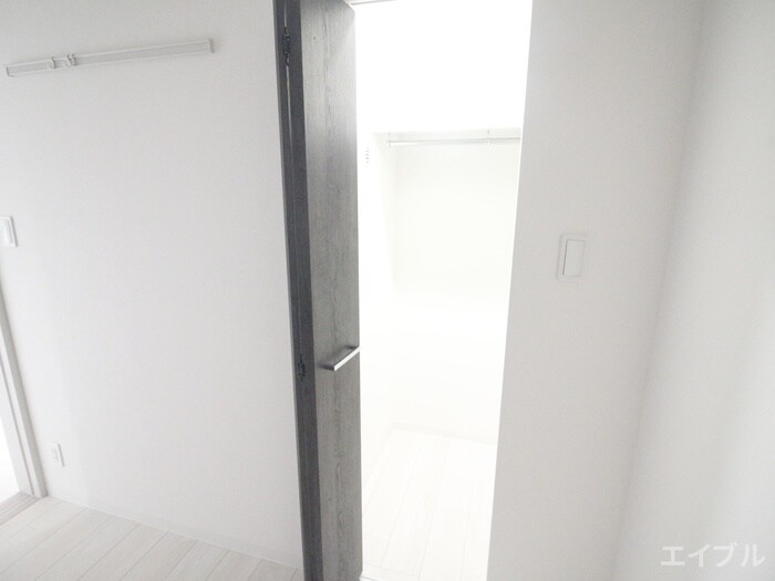 物件内観写真16　(収納)