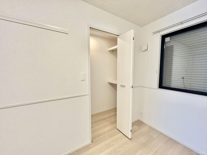 物件内観写真9　(収納)