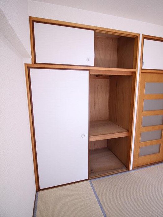 物件内観写真11　(収納)