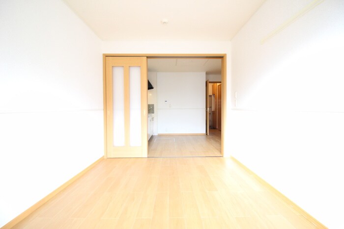 物件内観写真6　(居室)