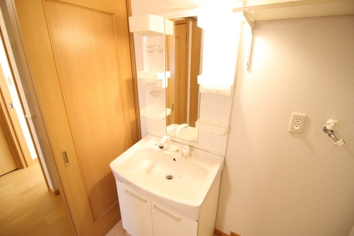 物件内観写真14　(洗面)