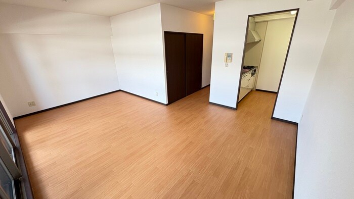 物件内観写真5　(居室)