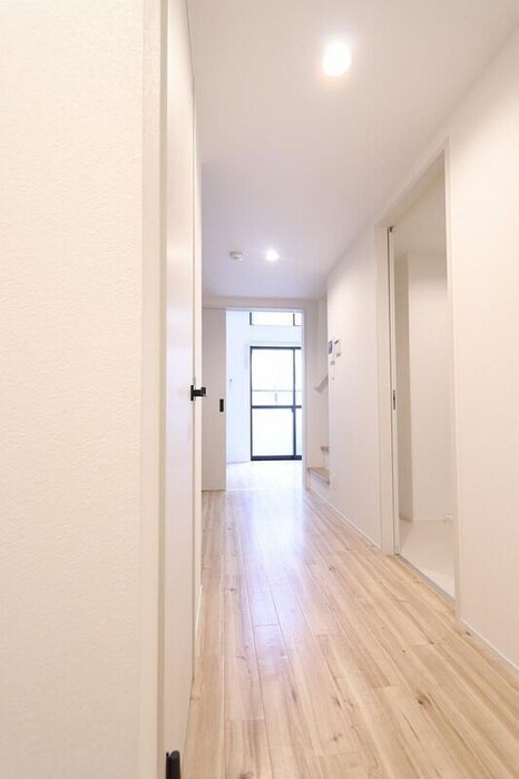 物件内観写真7　(廊下)