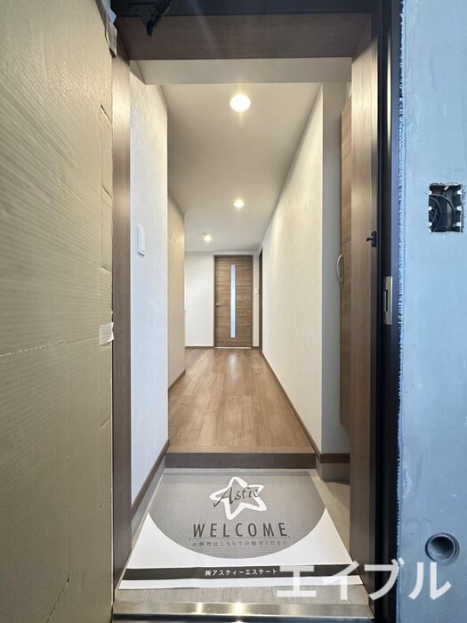 物件内観写真9　(玄関)