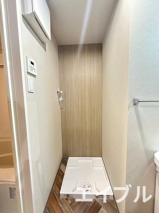 物件内観写真13　(洗濯機置場)