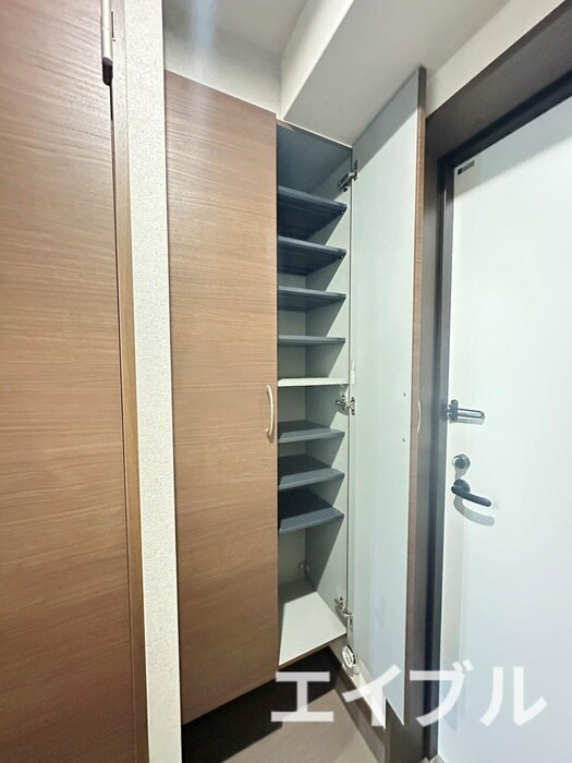 物件内観写真15　(靴箱)