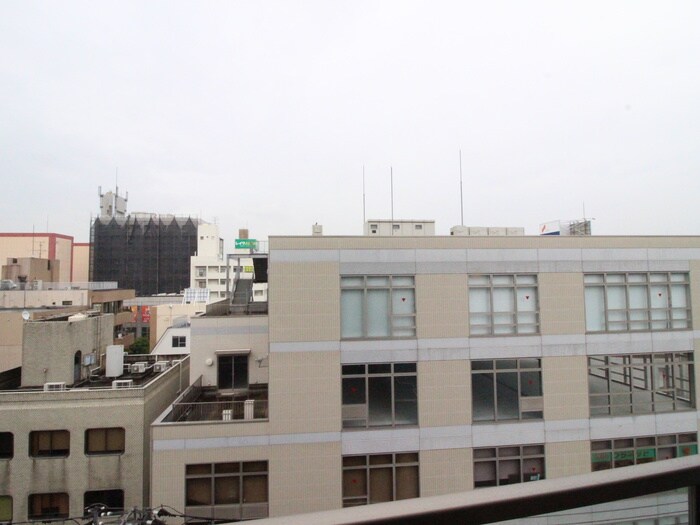 物件内観写真15　(室内からの展望)