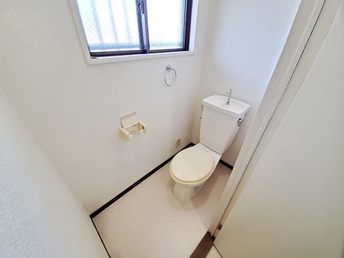 物件内観写真11　(トイレ)