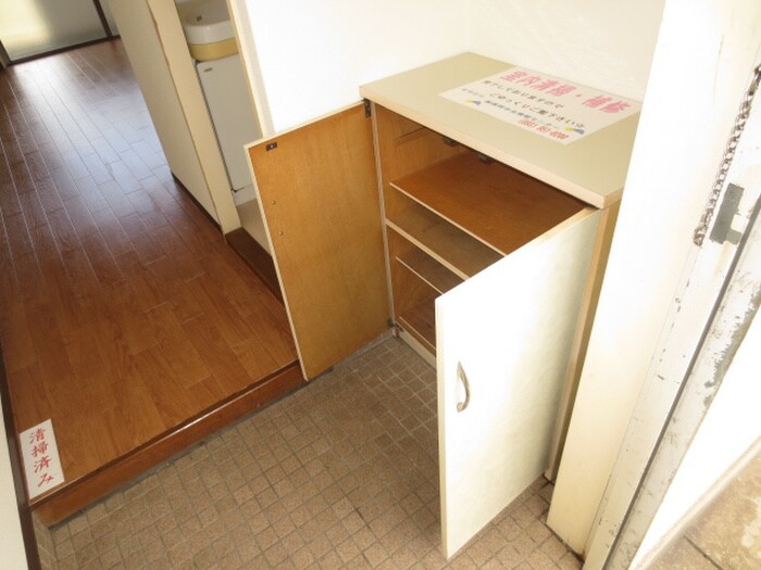 物件内観写真12　(靴箱)