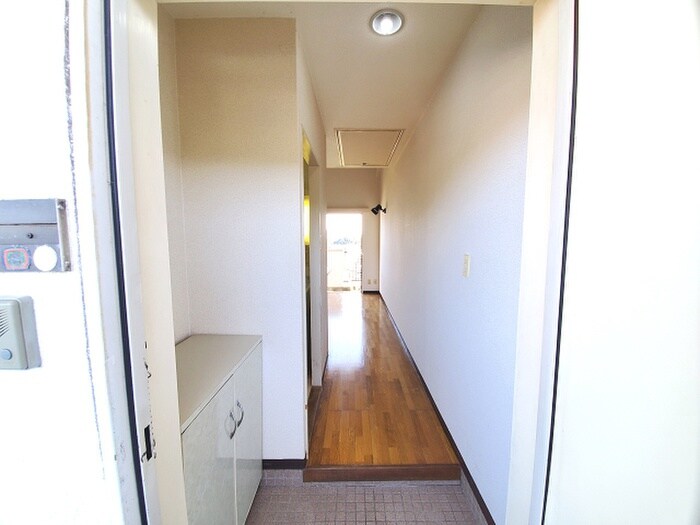 物件内観写真14　(玄関)