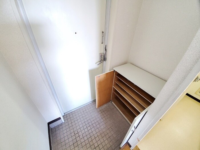 物件内観写真17　(靴箱)