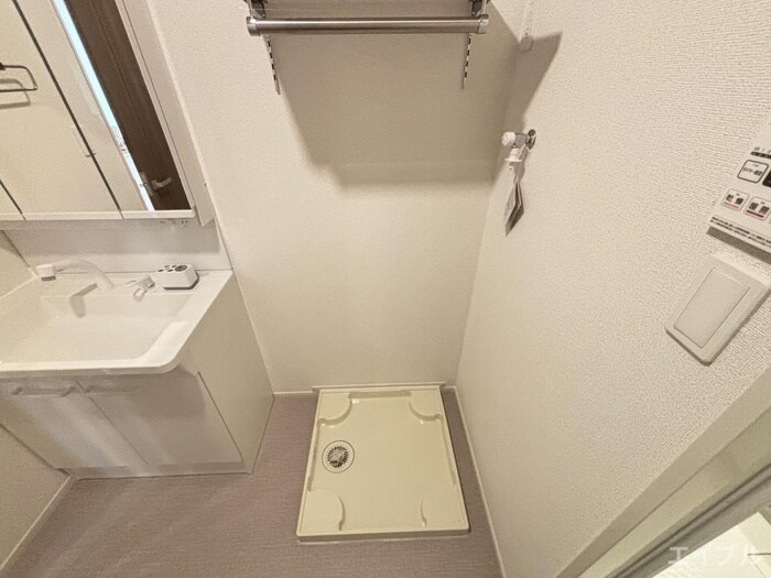 物件内観写真13　(洗濯機置場)