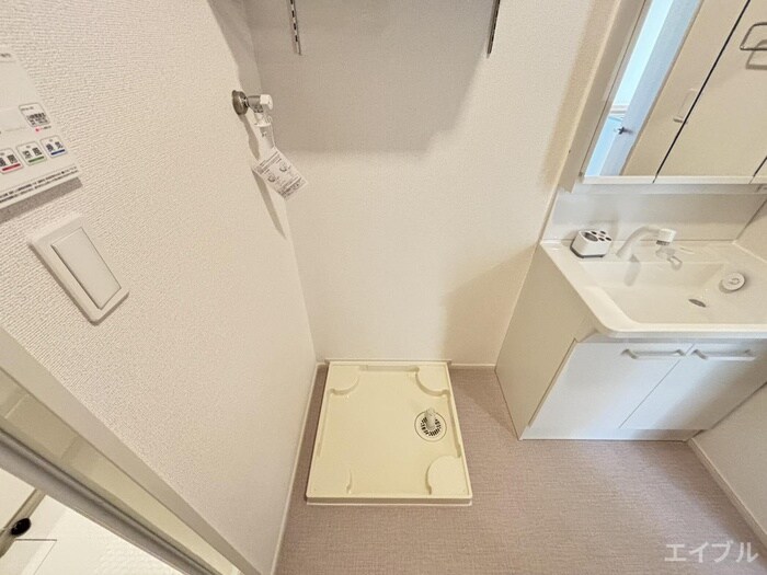 物件内観写真13　(洗濯機置場)