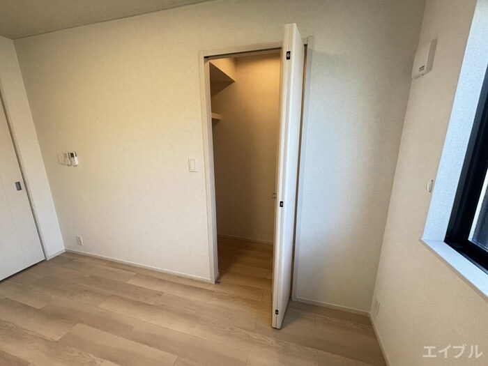 物件内観写真14　(収納)