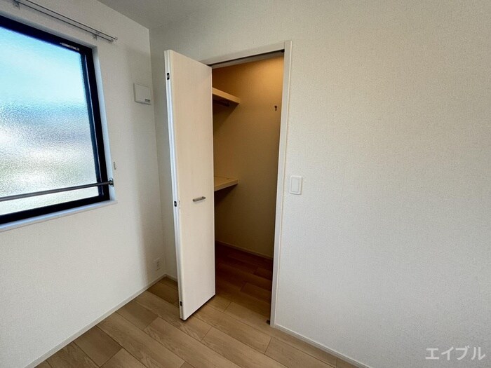 物件内観写真14　(収納)