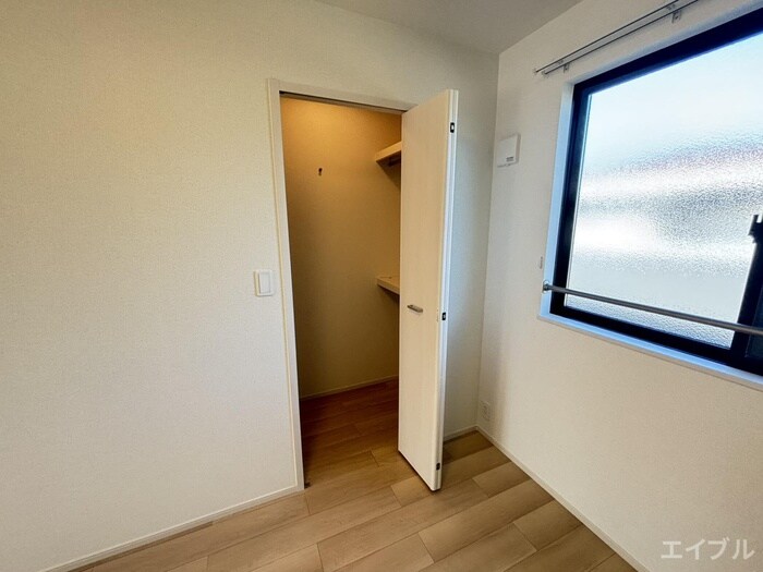 物件内観写真14　(収納)