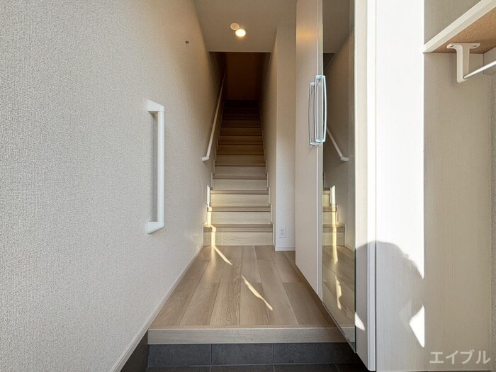 物件内観写真17　(廊下)