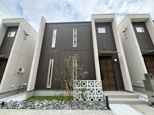 RE VILLAGE B棟外観写真