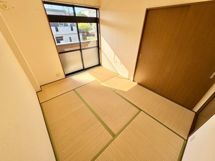 物件内観写真7　(居室)