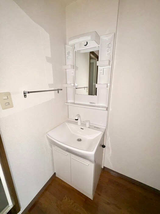 物件内観写真11　(洗面)