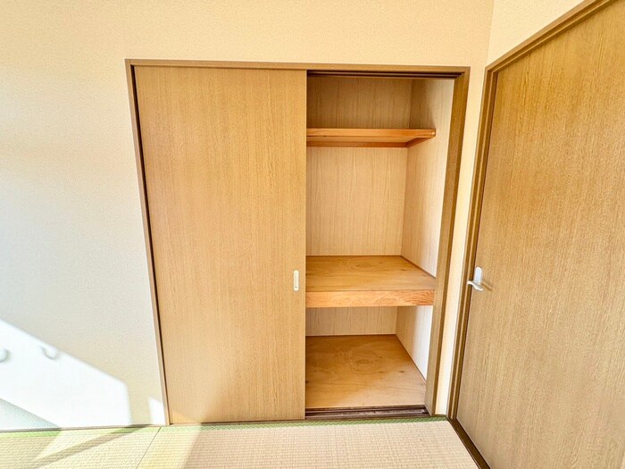 物件内観写真13　(収納)