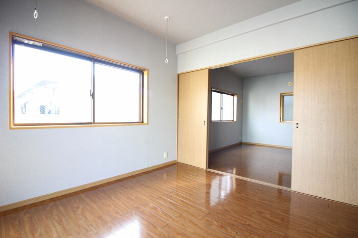 物件内観写真5　(居室)