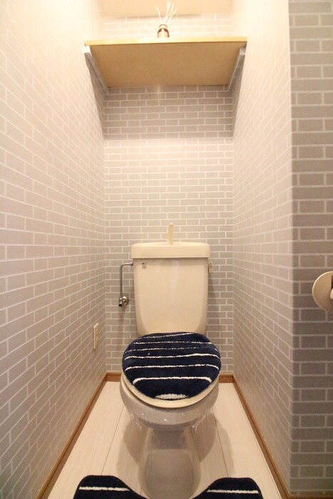 物件内観写真9　(トイレ)