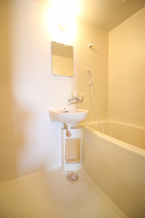 物件内観写真10　(バス／シャワールーム等)