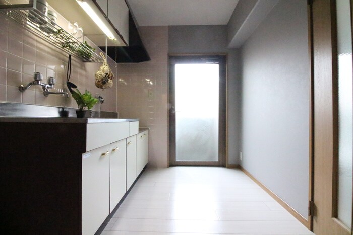 物件内観写真11　(廊下)