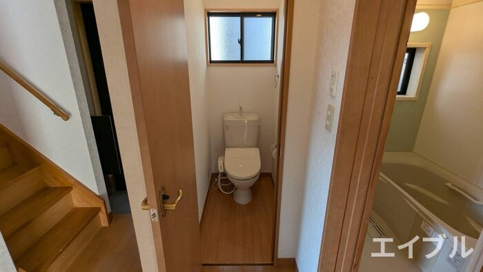 物件内観写真11　(トイレ)