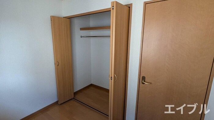 物件内観写真13　(収納)