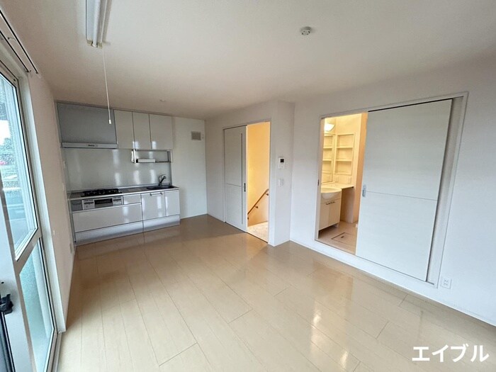 物件内観写真4　(居室)