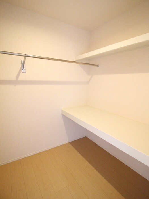 物件内観写真10　(収納)