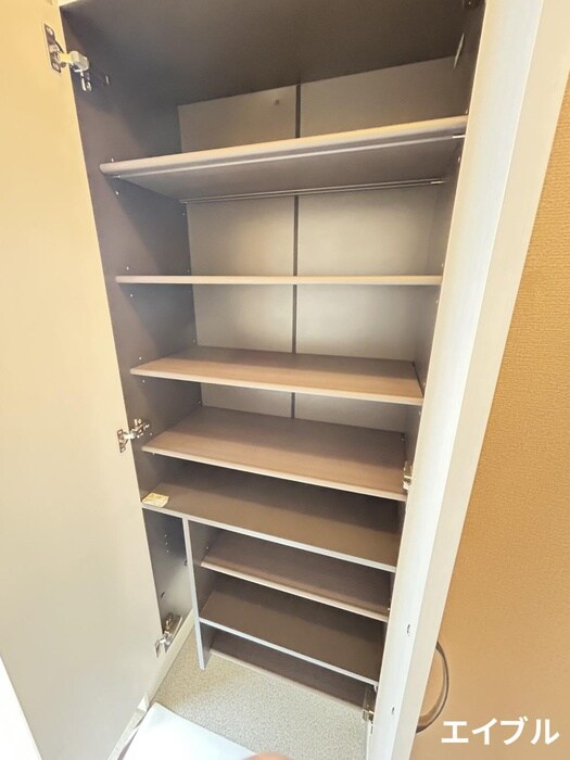 物件内観写真18　(靴箱)