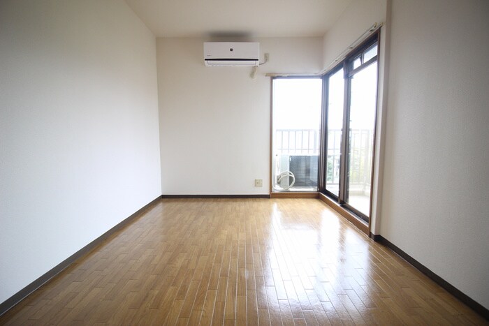 物件内観写真6　(居室)