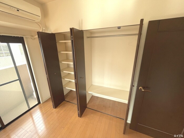 物件内観写真11　(収納)