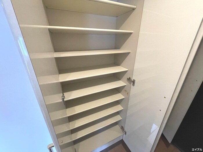 物件内観写真17　(靴箱)