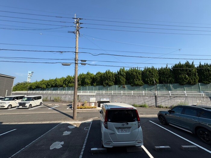 物件内観写真14　(室内からの展望)