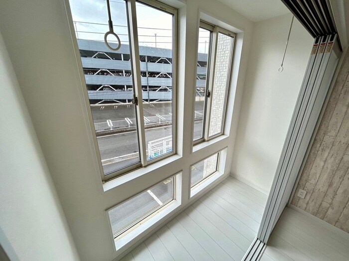 物件内観写真15　(居室)