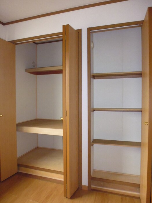 物件内観写真10　(収納)