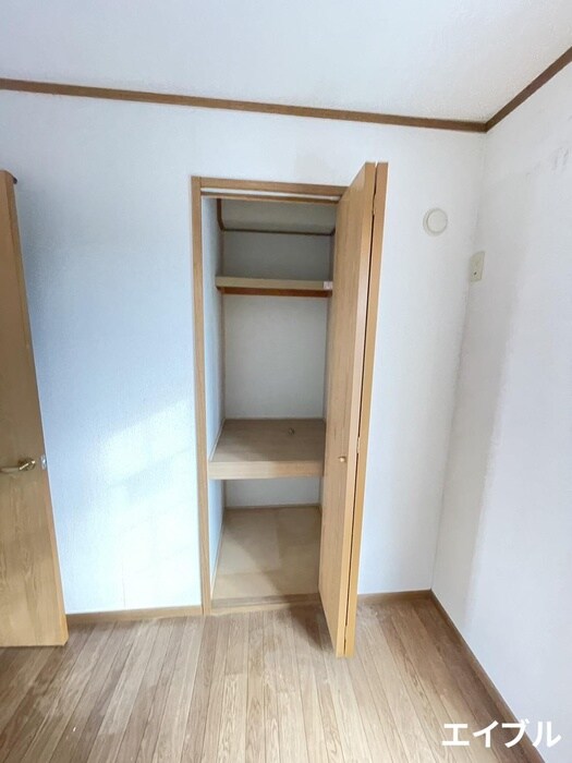 物件内観写真13　(収納)