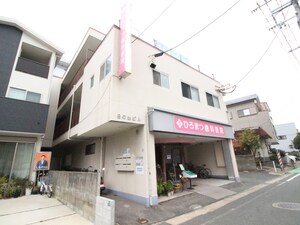 日の出ビル外観写真